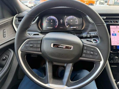 2025 Jeep Grand Cherokee L Limited 4x4