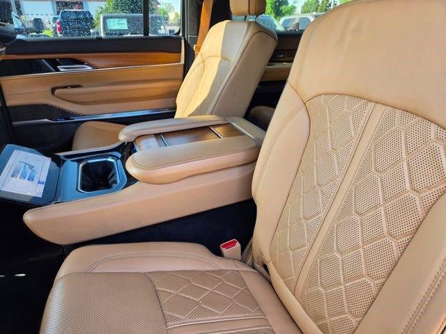 2023 Jeep Grand Wagoneer L Series III 4x4