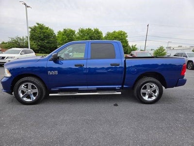 2015 RAM 1500 4WD Crew Cab 5.7 Ft Box Express
