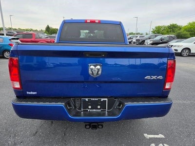 2015 RAM 1500 4WD Crew Cab 5.7 Ft Box Express