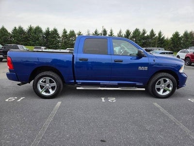 2015 RAM 1500 4WD Crew Cab 5.7 Ft Box Express