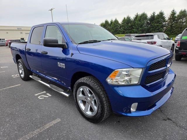 2015 RAM 1500 4WD Crew Cab 5.7 Ft Box Express