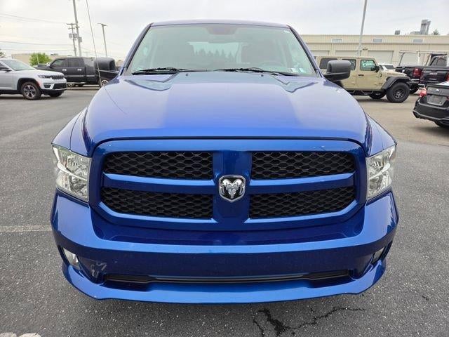 2015 RAM 1500 4WD Crew Cab 5.7 Ft Box Express