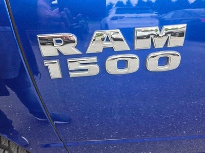 2015 RAM 1500 4WD Crew Cab 5.7 Ft Box Express
