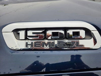 2019 RAM 1500 Big Horn/Lone Star 4x4 Quad Cab 6'4" Box