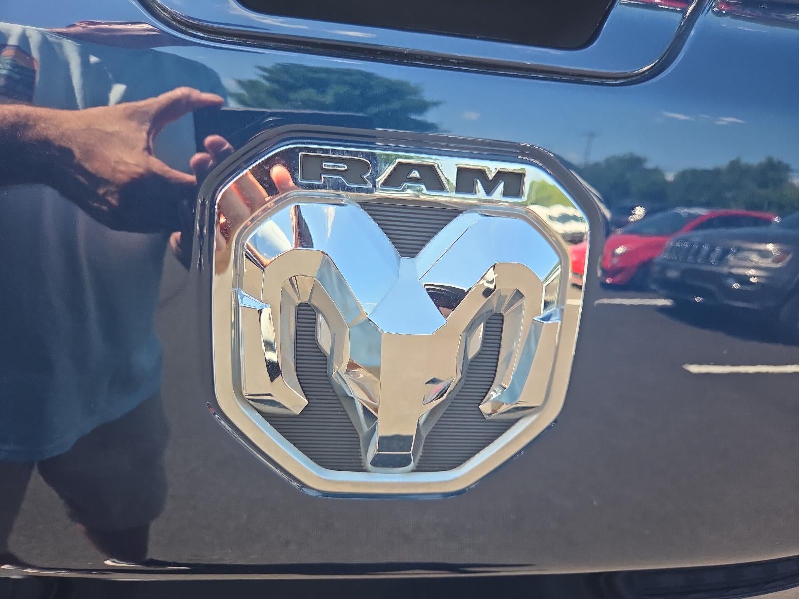 2020 RAM 1500 Big Horn 4x4 Quad Cab 6'4" Box