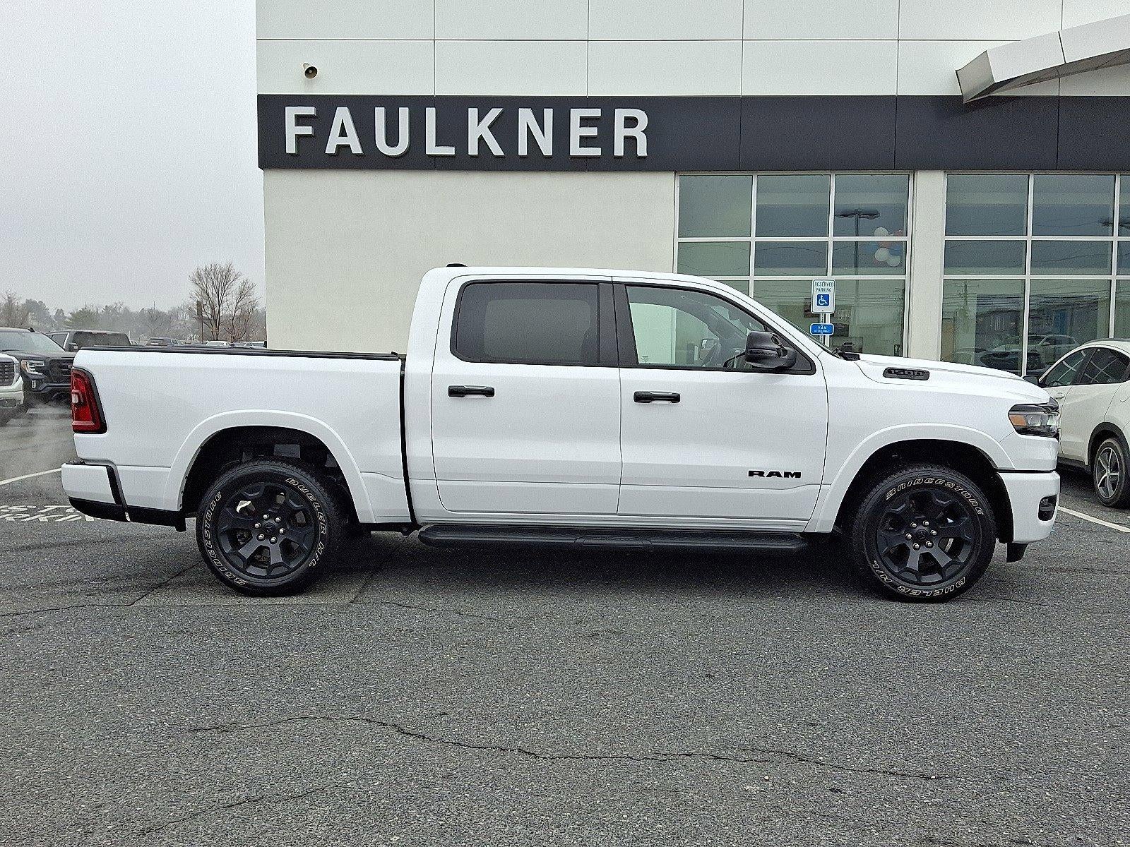 2025 RAM 1500 Big Horn 4x4 Crew Cab 5'7" Box