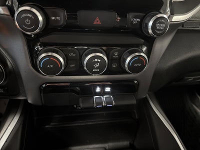 2022 RAM 1500 Big Horn 4x4 Crew Cab 5'7" Box