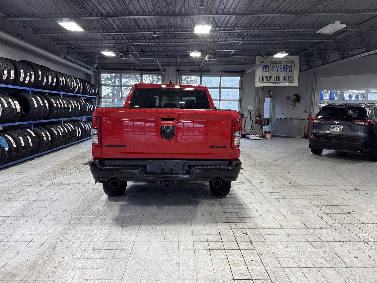 2022 RAM 1500 Big Horn 4x4 Crew Cab 5'7" Box