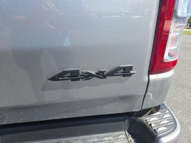2021 RAM 1500 Big Horn 4x4 Crew Cab 5'7" Box