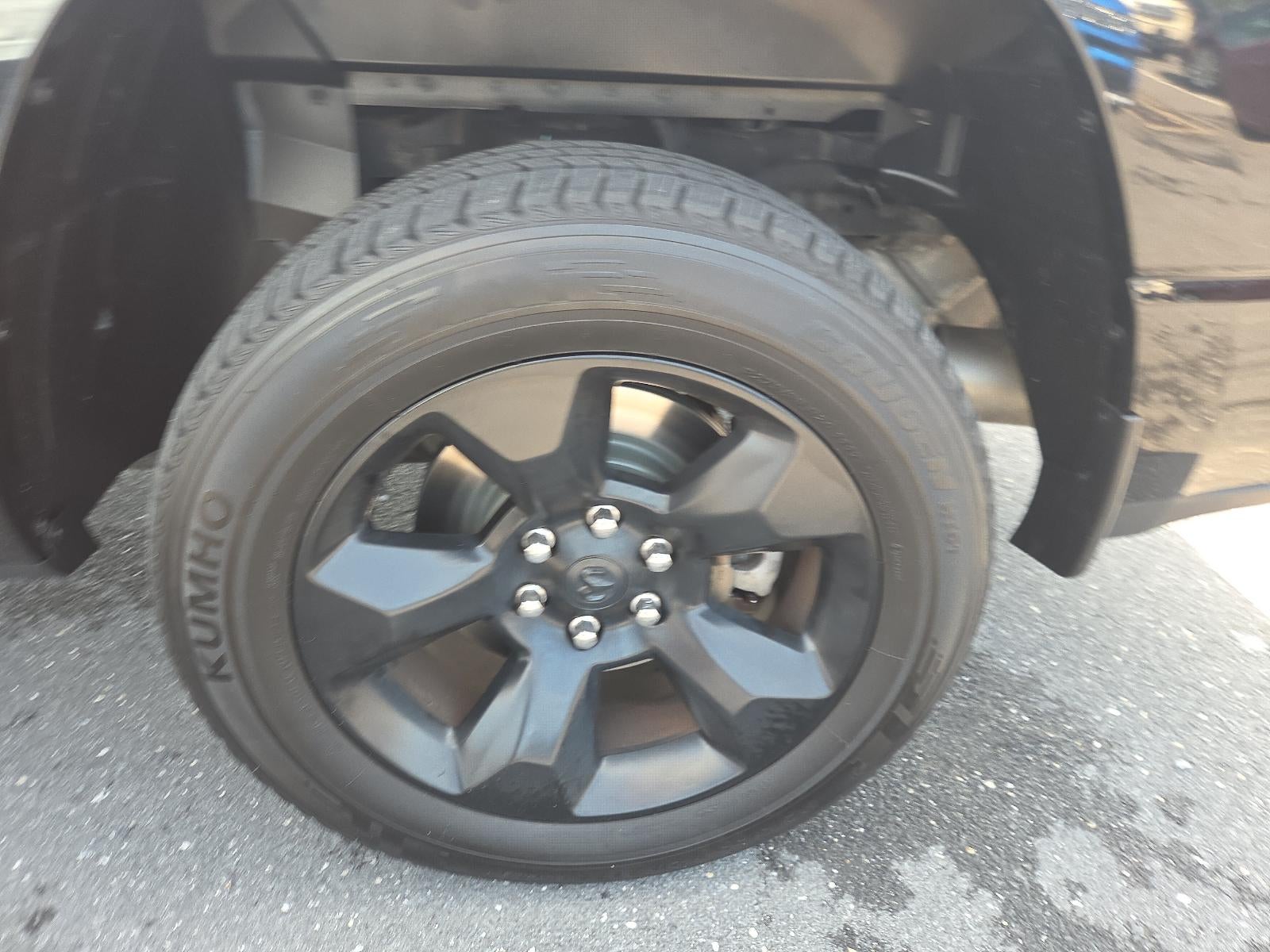 2019 RAM 1500 Big Horn/Lone Star 4x4 Crew Cab 5'7" Box