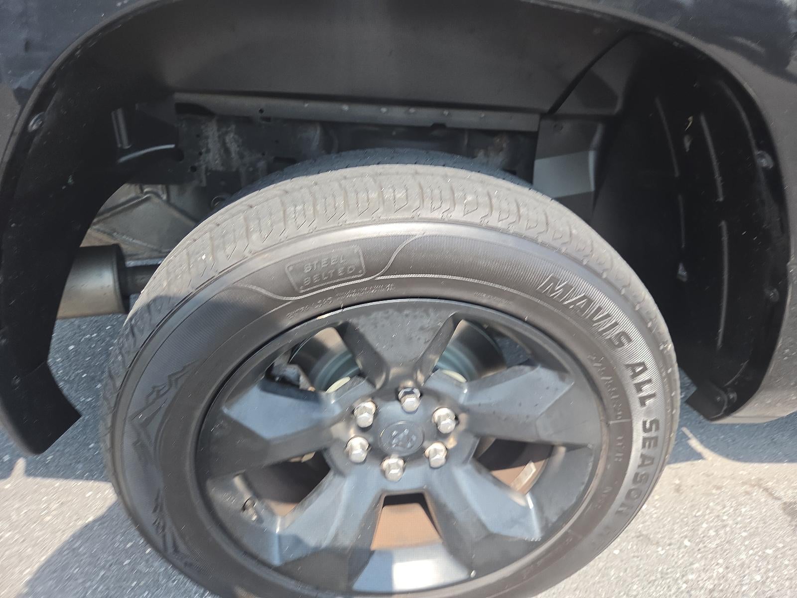 2019 RAM 1500 Big Horn/Lone Star 4x4 Crew Cab 5'7" Box
