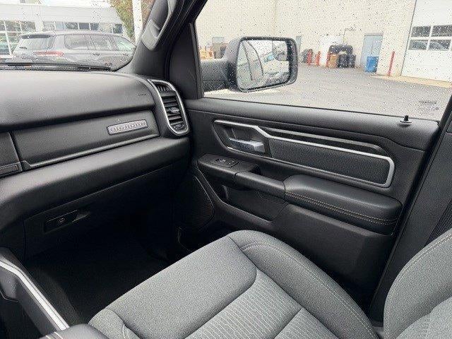 2022 RAM 1500 Big Horn 4x4 Crew Cab 5'7" Box