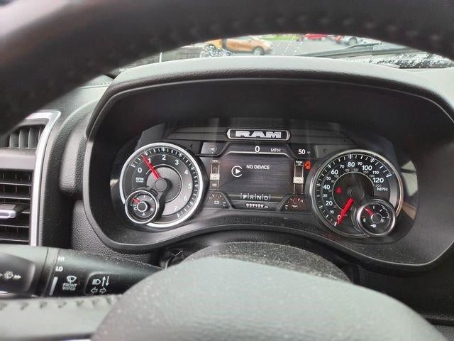 2022 RAM 1500 Big Horn 4x4 Crew Cab 5'7" Box