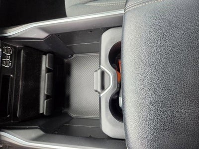 2022 RAM 1500 Big Horn 4x4 Crew Cab 5'7" Box