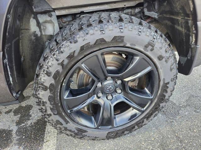 2021 RAM 1500 Big Horn 4x4 Crew Cab 5'7" Box