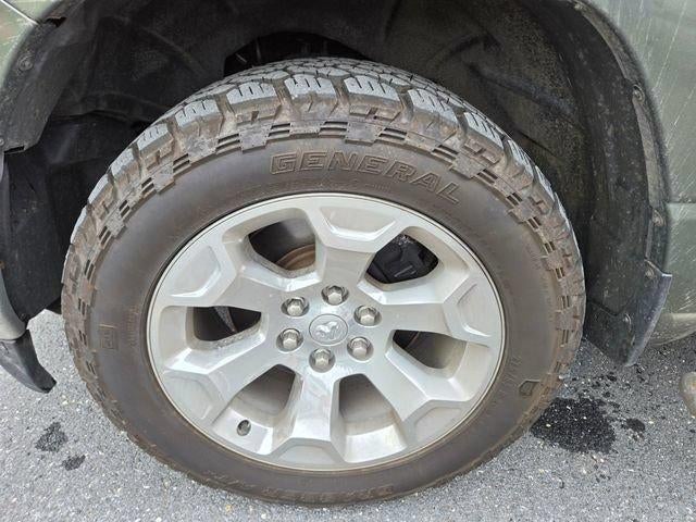 2020 RAM 1500 Big Horn 4x4 Crew Cab 5'7" Box