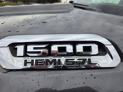 2019 RAM 1500 Limited 4x4 Crew Cab 5'7" Box