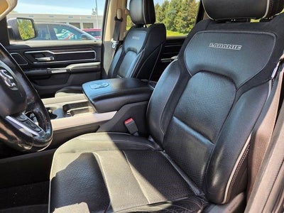 2019 RAM 1500 Laramie 4x4 Crew Cab 5'7" Box