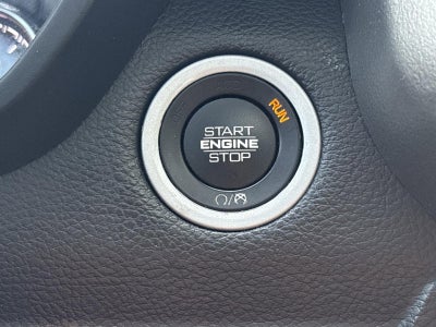 2022 RAM 1500 Laramie 4x4 Crew Cab 5'7" Box