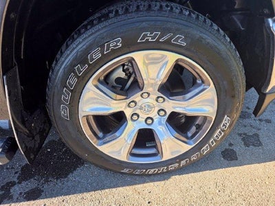 2021 RAM 1500 Laramie 4x4 Crew Cab 5'7" Box