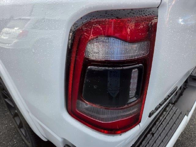 2021 RAM 1500 Laramie 4x4 Crew Cab 5'7" Box