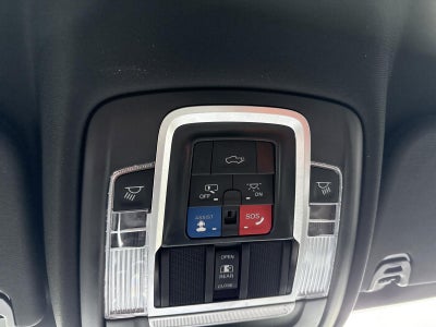 2022 RAM 1500 Laramie 4x4 Crew Cab 5'7" Box