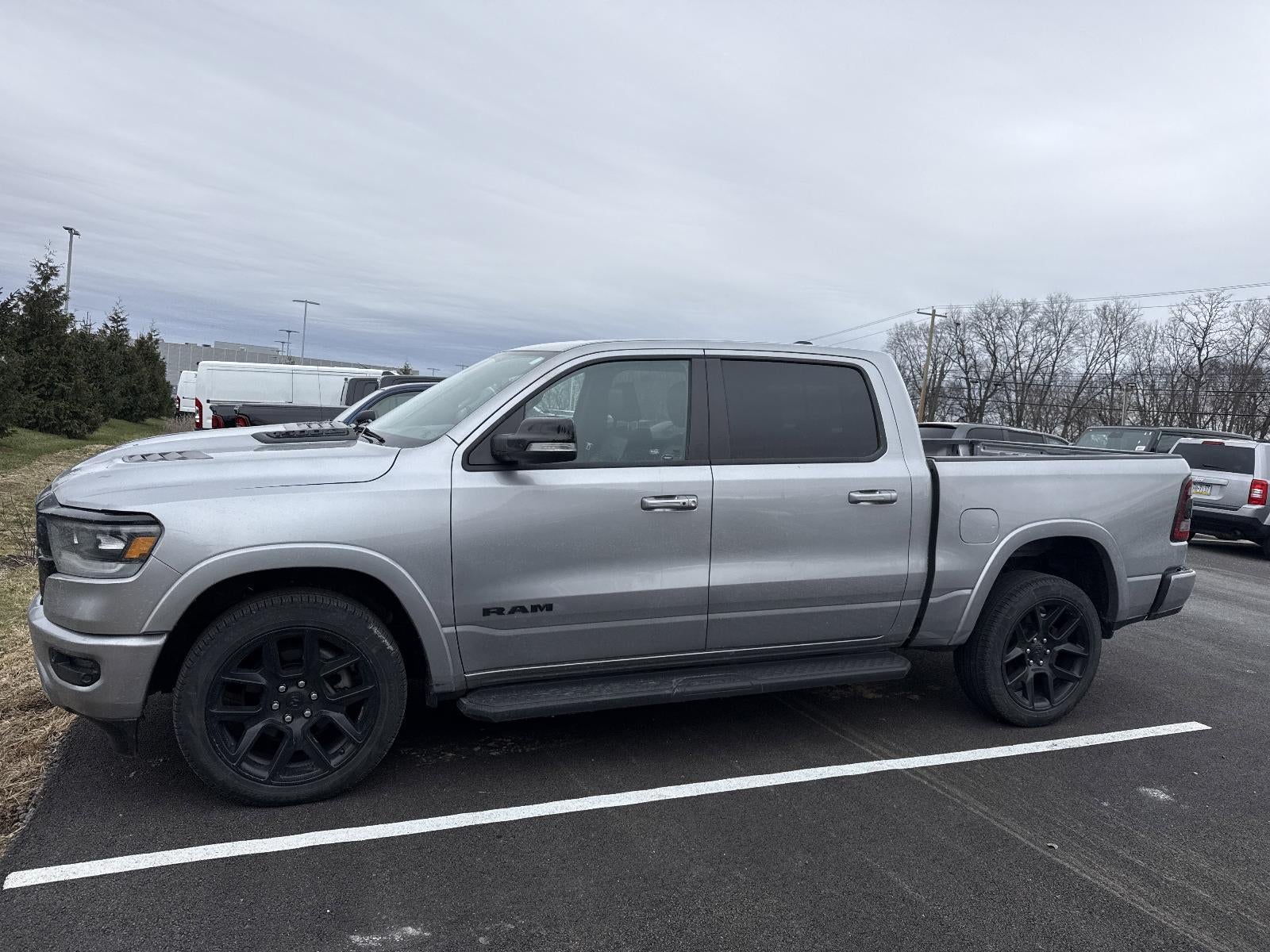 2022 RAM 1500 Laramie 4x4 Crew Cab 5'7" Box