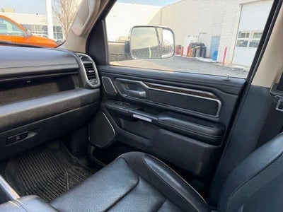 2019 RAM 1500 Laramie 4x4 Crew Cab 5'7" Box