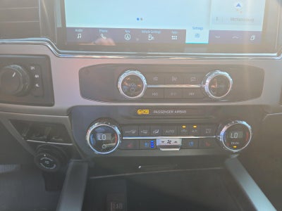2022 Ford Super Duty F-250 SRW LARIAT 4WD Crew Cab 6.75' Box