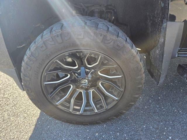 2015 Chevrolet Silverado 2500HD Built After Aug 14 Crew Cab Standard Box 4-Wheel Drive High Country