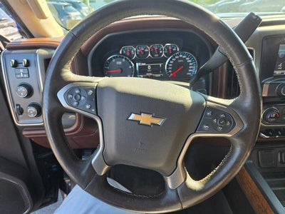 2015 Chevrolet Silverado 2500HD Built After Aug 14 Crew Cab Standard Box 4-Wheel Drive High Country