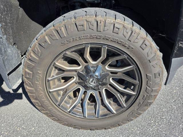 2015 Chevrolet Silverado 2500HD Built After Aug 14 Crew Cab Standard Box 4-Wheel Drive High Country