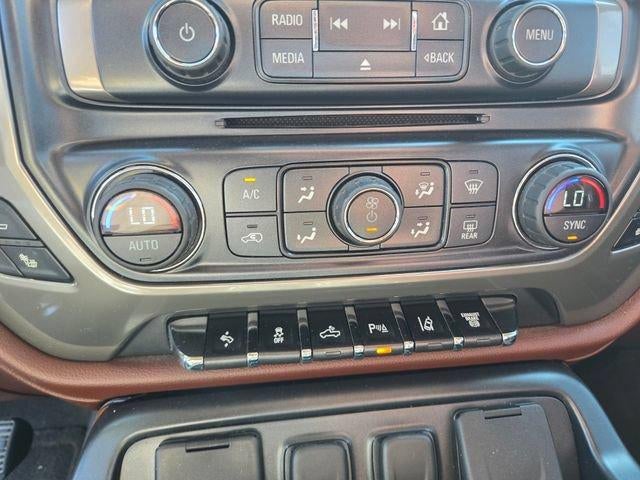2015 Chevrolet Silverado 2500HD Built After Aug 14 Crew Cab Standard Box 4-Wheel Drive High Country