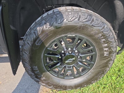 2024 Chevrolet Silverado 2500 HD Crew Cab Standard Box 4-Wheel Drive ZR2