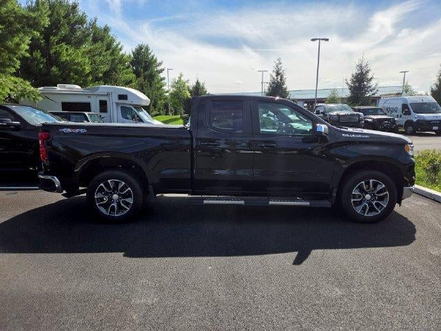 2025 Chevrolet Silverado 1500 Double Cab Standard Box 4-Wheel Drive LT 1LT