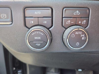 2025 Chevrolet Silverado 1500 Double Cab Standard Box 4-Wheel Drive LT 1LT