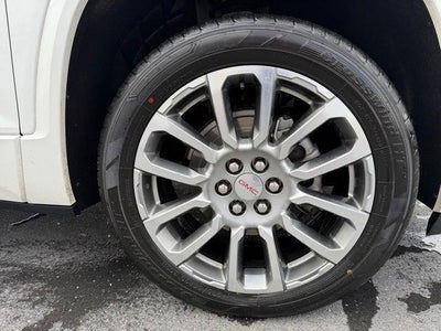 2023 GMC Acadia AWD Denali