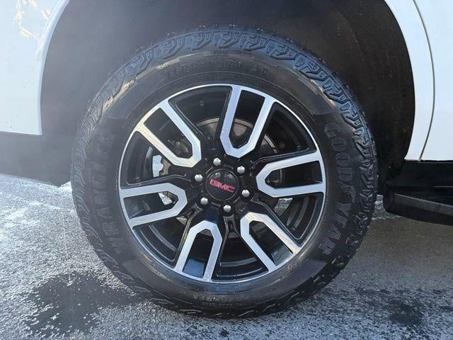 2024 GMC Yukon 4WD 4dr AT4