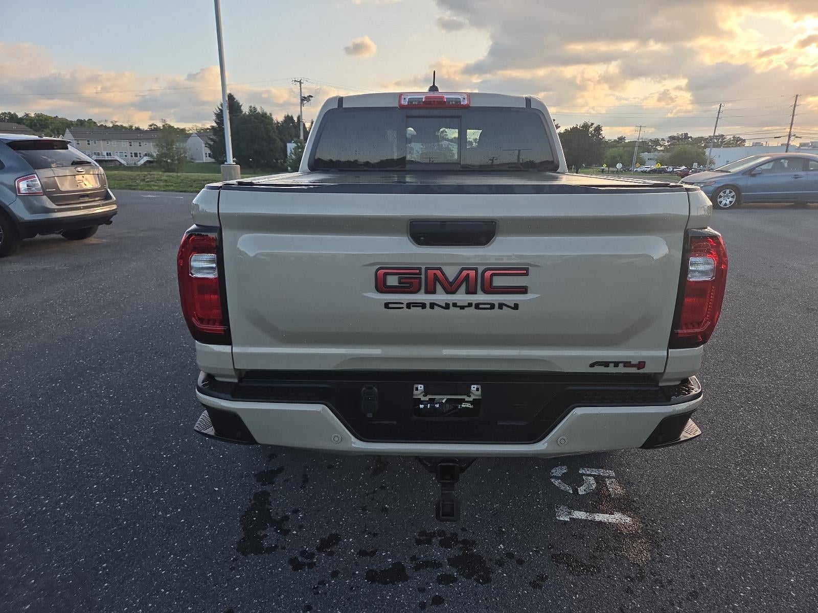 2023 GMC Canyon Crew Cab Short Box 4-Wheel Drive AT4