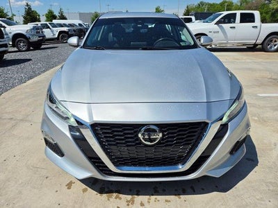 2022 Nissan Altima 2.5 SV AWD Sedan