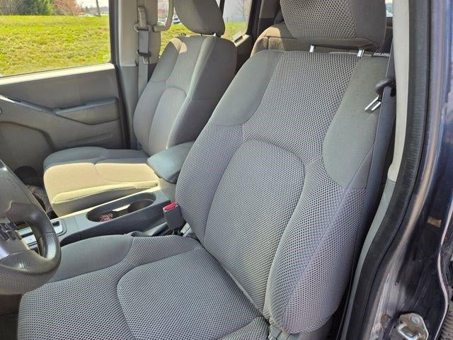 2017 Nissan Frontier 2017.5 Crew Cab 4x4 SV V6 Auto