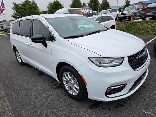 2025 Chrysler Pacifica Select FWD