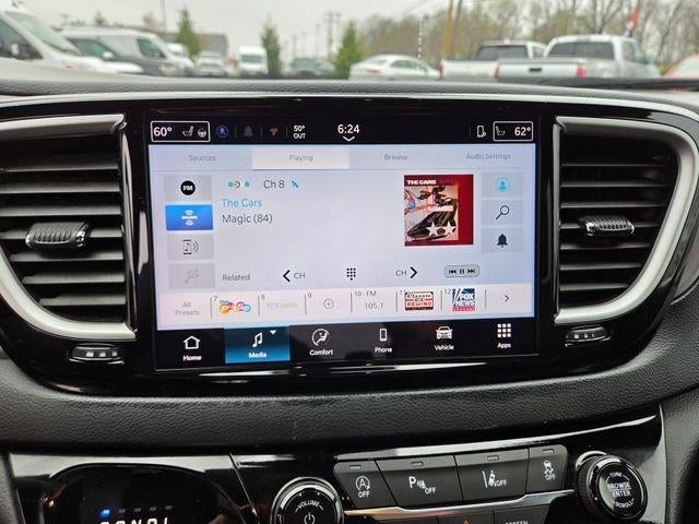 2025 Chrysler Pacifica Select FWD