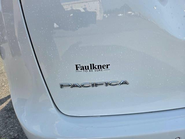 2024 Chrysler Pacifica Touring L FWD
