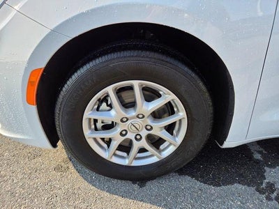 2024 Chrysler Pacifica Touring L FWD