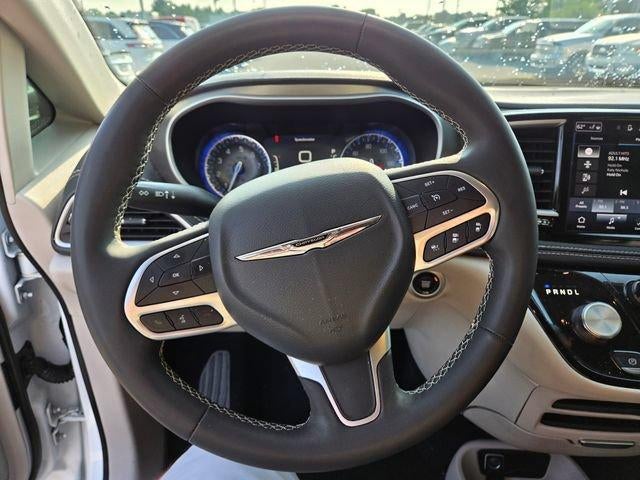 2024 Chrysler Pacifica Touring L FWD