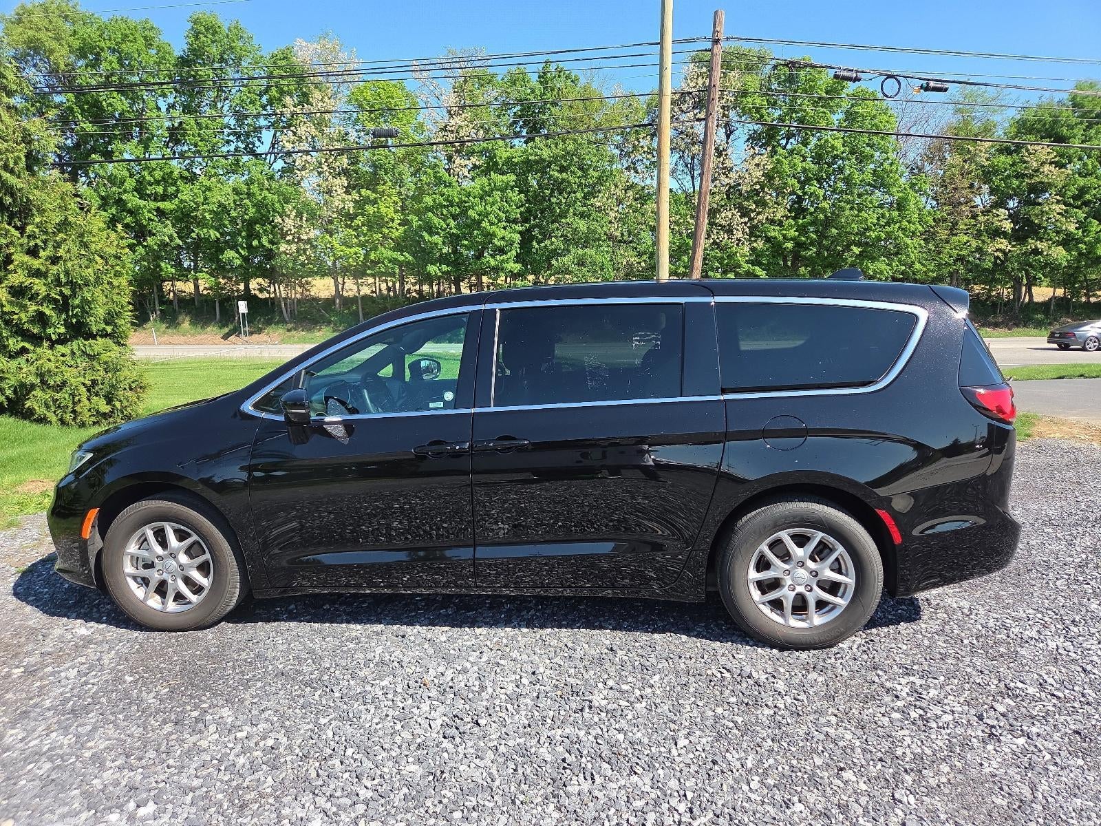 2025 Chrysler Pacifica Select FWD