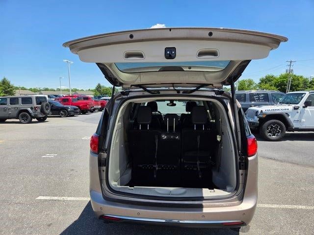 2017 Chrysler Pacifica Touring-L Plus FWD