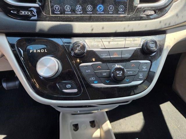 2017 Chrysler Pacifica Touring-L Plus FWD